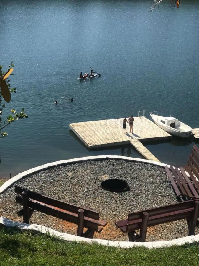 Vila Maravilhoso Sitio Na Beira Da Represa Igaratá Exteriér fotografie